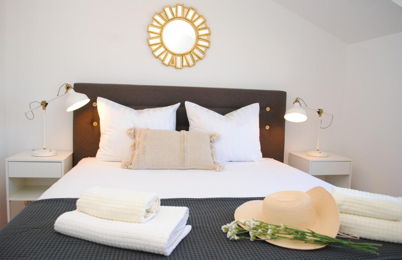 Apartments Dilk Вис Екстериор снимка